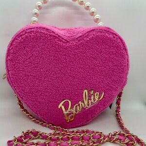 Our Universe X Barbie Heart Crossbody Bag – BoxLunch Exclusive
